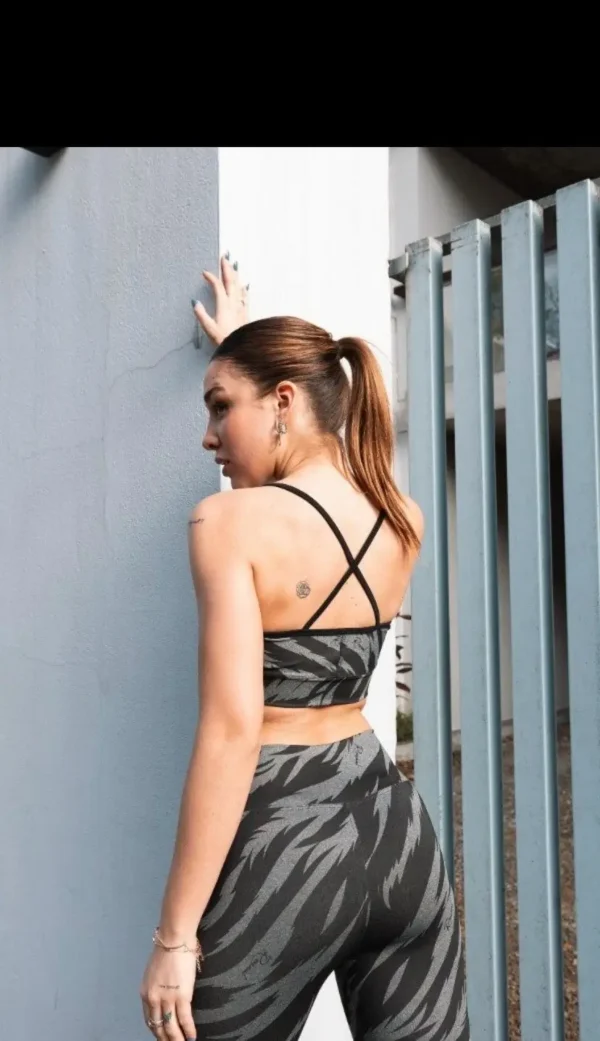 top-zebra-bretel-espalda-cruzado1