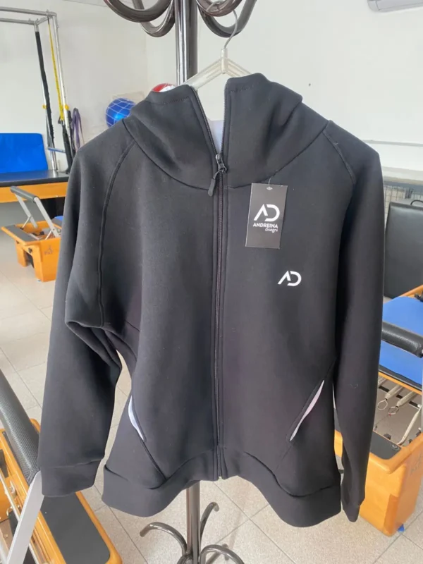 campera frizada con capucha
