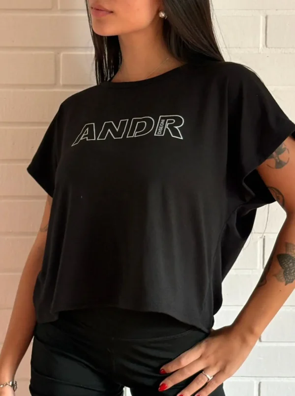 Remera Negra 825
