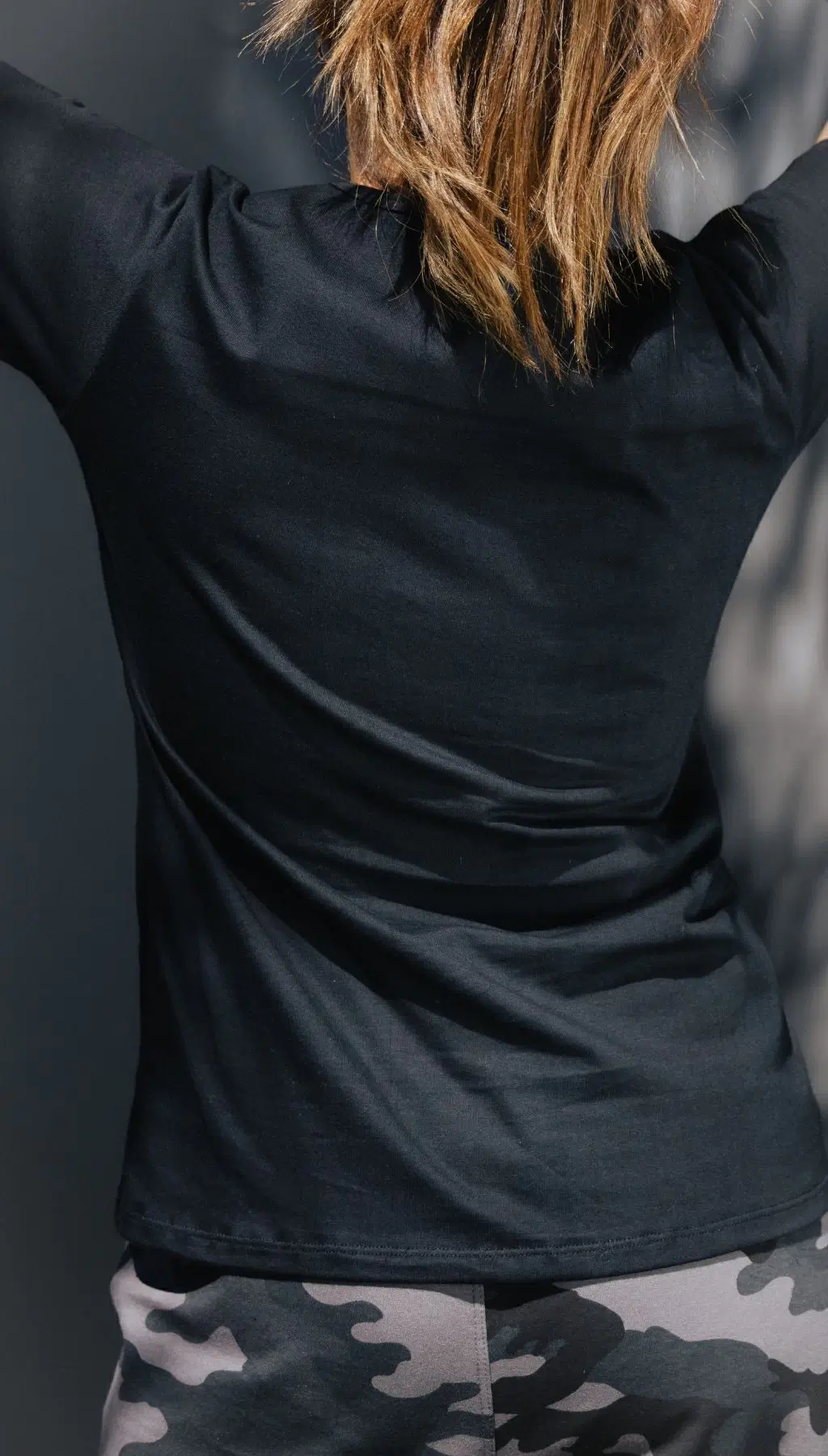 remera escote v Andreina_